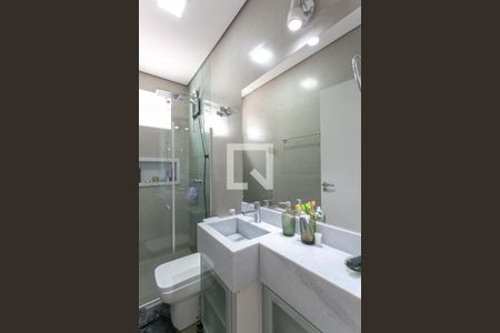 Casa à venda com 110m², 3 quartos e 2 vagasBanheiro