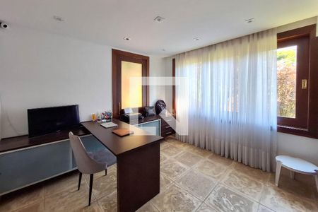 Casa de condomínio à venda com 480m², 6 quartos e 4 vagas Casa de condomínio à venda com 480m², 6 quartos e 4 vagasQuarto 2