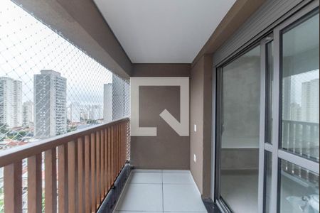 Apartamento à venda com 28m², 1 quarto e sem vaga Apartamento à venda com 28m², 1 quarto e sem vagaVaranda