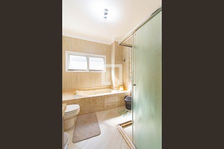 Casa para alugar com 435m², 3 quartos e 4 vagas Casa para alugar com 435m², 3 quartos e 4 vagasBanheiro - Quarto