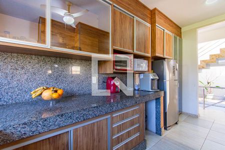 Casa para alugar com 435m², 3 quartos e 4 vagas Casa para alugar com 435m², 3 quartos e 4 vagasCozinha