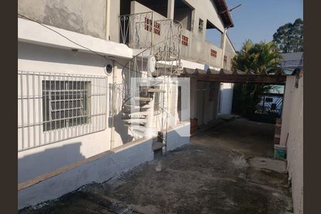 Casa à venda com 270m², 4 quartos e 4 vagas