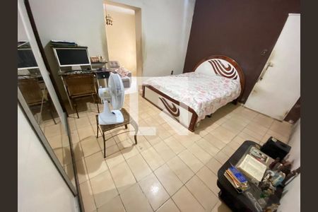 Casa à venda com 270m², 4 quartos e 4 vagas Casa à venda com 270m², 4 quartos e 4 vagasFoto 05