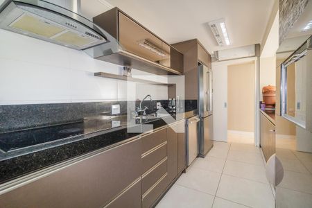 Apartamento à venda com 225m², 3 quartos e 3 vagas Apartamento à venda com 225m², 3 quartos e 3 vagasCozinha
