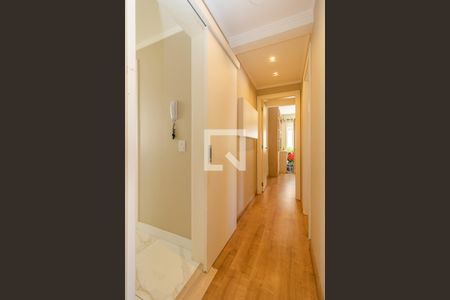 Apartamento à venda com 225m², 3 quartos e 3 vagas Apartamento à venda com 225m², 3 quartos e 3 vagasCorredor