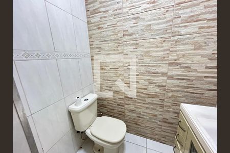 Casa à venda com 170m², 3 quartos e 1 vagaBanheiro 1