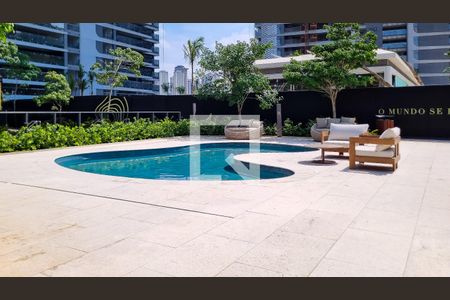 Apartamento à venda com 142m², 2 quartos e 2 vagas Apartamento à venda com 142m², 2 quartos e 2 vagasÁrea comum - Piscina