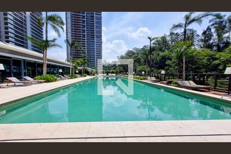 Apartamento à venda com 142m², 2 quartos e 2 vagas Apartamento à venda com 142m², 2 quartos e 2 vagasÁrea comum - Piscina