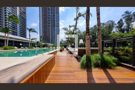 Apartamento à venda com 142m², 2 quartos e 2 vagas Apartamento à venda com 142m², 2 quartos e 2 vagasÁrea comum - Piscina