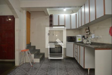 Casa à venda com 150m², 3 quartos e 2 vagasCozinha - Armários