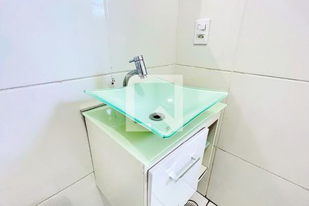 Apartamento para alugar com 60m², 2 quartos e 1 vaga Apartamento para alugar com 60m², 2 quartos e 1 vagaBanheiro