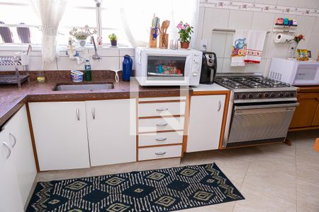 Casa à venda com 208m², 3 quartos e sem vaga Casa à venda com 208m², 3 quartos e sem vagaCozinha