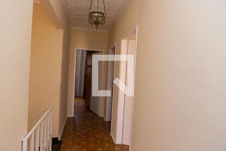 Casa à venda com 208m², 3 quartos e sem vaga Casa à venda com 208m², 3 quartos e sem vagaCorredor