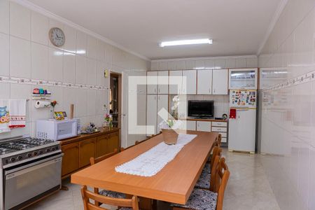 Casa à venda com 208m², 3 quartos e sem vaga Casa à venda com 208m², 3 quartos e sem vagaCozinha