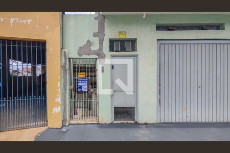 Casa à venda com 250m², 3 quartos e 2 vagasFachada