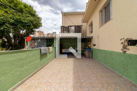 Casa à venda com 250m², 3 quartos e 2 vagasQuintal