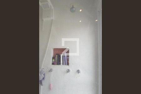 Casa à venda com 425m², 4 quartos e 4 vagasQuarto 3 banheiro