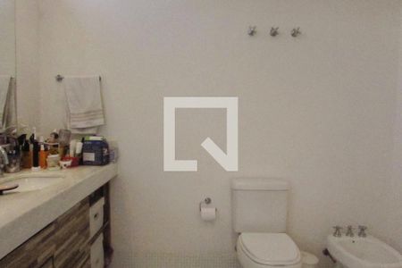 Casa à venda com 425m², 4 quartos e 4 vagasQuarto 3 banheiro