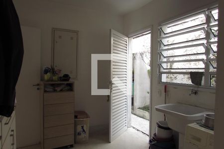 Casa à venda com 425m², 4 quartos e 4 vagasÁrea de Serviço