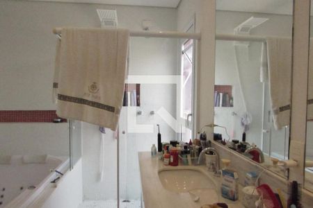 Casa à venda com 425m², 4 quartos e 4 vagasQuarto 3 banheiro