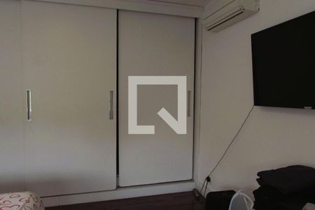 Casa à venda com 425m², 4 quartos e 4 vagasQuarto 2