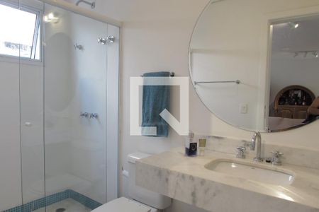 Casa à venda com 425m², 4 quartos e 4 vagasBanheiro 1