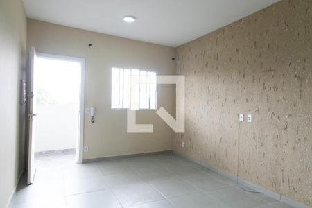 Sala de apartamento para alugar com 2 quartos, 65m² em Cidade Líder, São Paulo