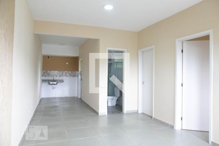 Sala de apartamento para alugar com 2 quartos, 65m² em Cidade Líder, São Paulo