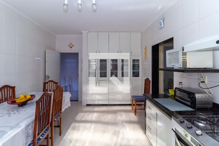 Casa à venda com 145m², 3 quartos e 3 vagas Casa à venda com 145m², 3 quartos e 3 vagasCozinha