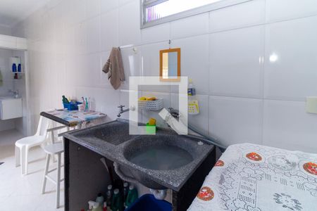 Casa à venda com 145m², 3 quartos e 3 vagas Casa à venda com 145m², 3 quartos e 3 vagasÁrea de Serviço