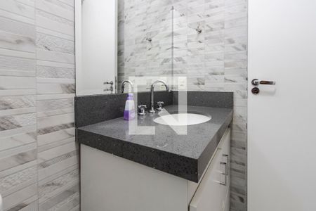 Apartamento à venda com 127m², 3 quartos e 2 vagas Apartamento à venda com 127m², 3 quartos e 2 vagasBanheiro da Suíte 2