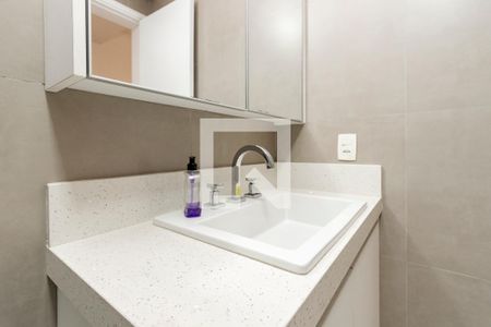 Apartamento à venda com 127m², 3 quartos e 2 vagas Apartamento à venda com 127m², 3 quartos e 2 vagasBanheiro da Suíte 1