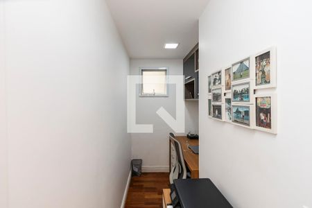 Apartamento à venda com 127m², 3 quartos e 2 vagas Apartamento à venda com 127m², 3 quartos e 2 vagasEscritório