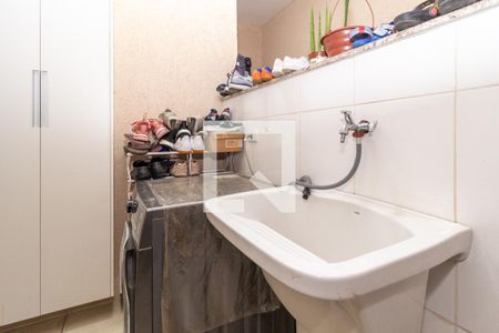 Casa de condomínio à venda com 200m², 3 quartos e 4 vagasÁrea de Serviço