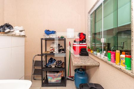 Casa de condomínio à venda com 200m², 3 quartos e 4 vagasÁrea de Serviço