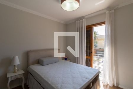 Casa à venda com 215m², 3 quartos e 4 vagasSuíte 2