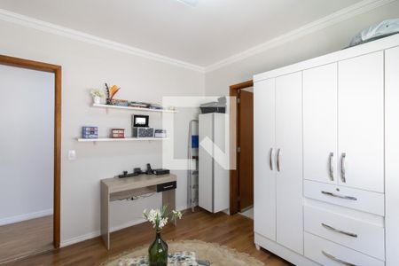 Casa à venda com 215m², 3 quartos e 4 vagasSuíte 3