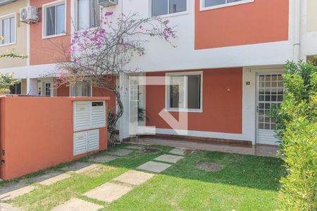 Casa de condomínio à venda com 123m², 3 quartos e 2 vagas Casa de condomínio à venda com 123m², 3 quartos e 2 vagasFachada