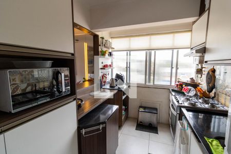 Apartamento à venda com 140m², 2 quartos e 1 vaga Apartamento à venda com 140m², 2 quartos e 1 vagaCozinha