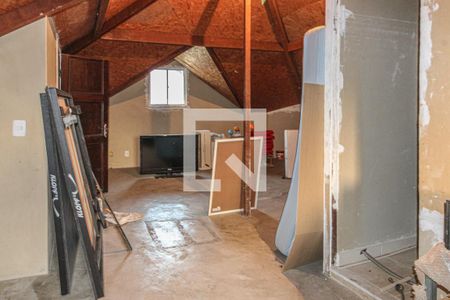 Casa de condomínio à venda com 360m², 3 quartos e 3 vagasSótão