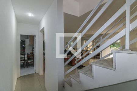 Casa de condomínio à venda com 360m², 3 quartos e 3 vagasCorredor