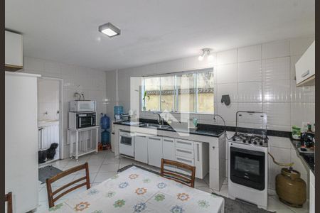 Casa de condomínio à venda com 360m², 3 quartos e 3 vagasCozinha