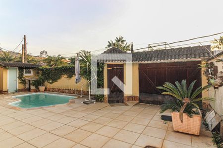 Casa de condomínio à venda com 360m², 3 quartos e 3 vagasÁrea externa