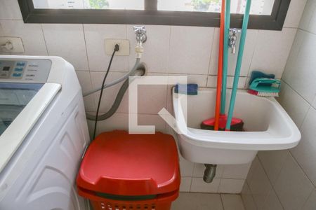 Apartamento à venda com 126m², 3 quartos e 2 vagas Apartamento à venda com 126m², 3 quartos e 2 vagasÁrea de Serviço