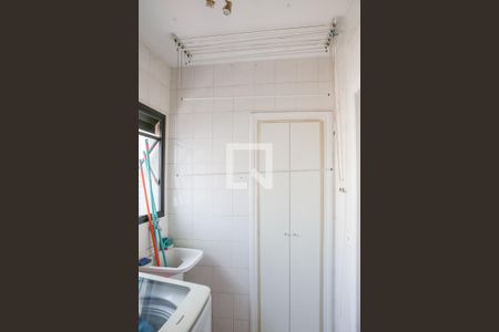 Apartamento à venda com 126m², 3 quartos e 2 vagas Apartamento à venda com 126m², 3 quartos e 2 vagasÁrea de Serviço