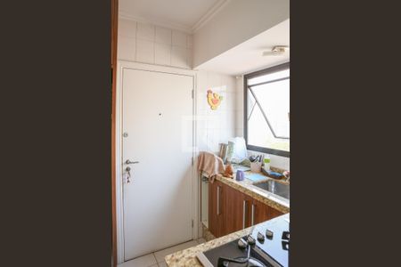 Apartamento à venda com 126m², 3 quartos e 2 vagas Apartamento à venda com 126m², 3 quartos e 2 vagasCozinha