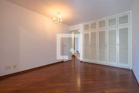 Apartamento para alugar com 315m², 4 quartos e 3 vagas Apartamento para alugar com 315m², 4 quartos e 3 vagasSuíte 2