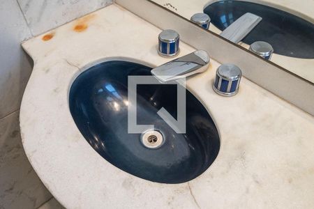 Apartamento para alugar com 315m², 4 quartos e 3 vagas Apartamento para alugar com 315m², 4 quartos e 3 vagasSuíte 3 - Banheiro