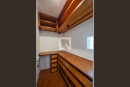 Apartamento para alugar com 315m², 4 quartos e 3 vagas Apartamento para alugar com 315m², 4 quartos e 3 vagasSuíte 1 - Closet