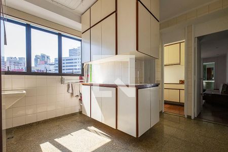 Apartamento para alugar com 315m², 4 quartos e 3 vagas Apartamento para alugar com 315m², 4 quartos e 3 vagasÁrea de Serviço